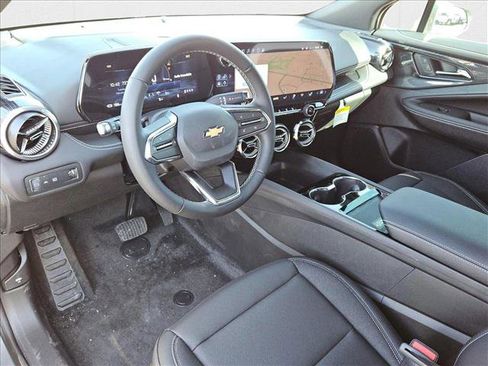 New 2025 Chevrolet Blazer EV LT image 3