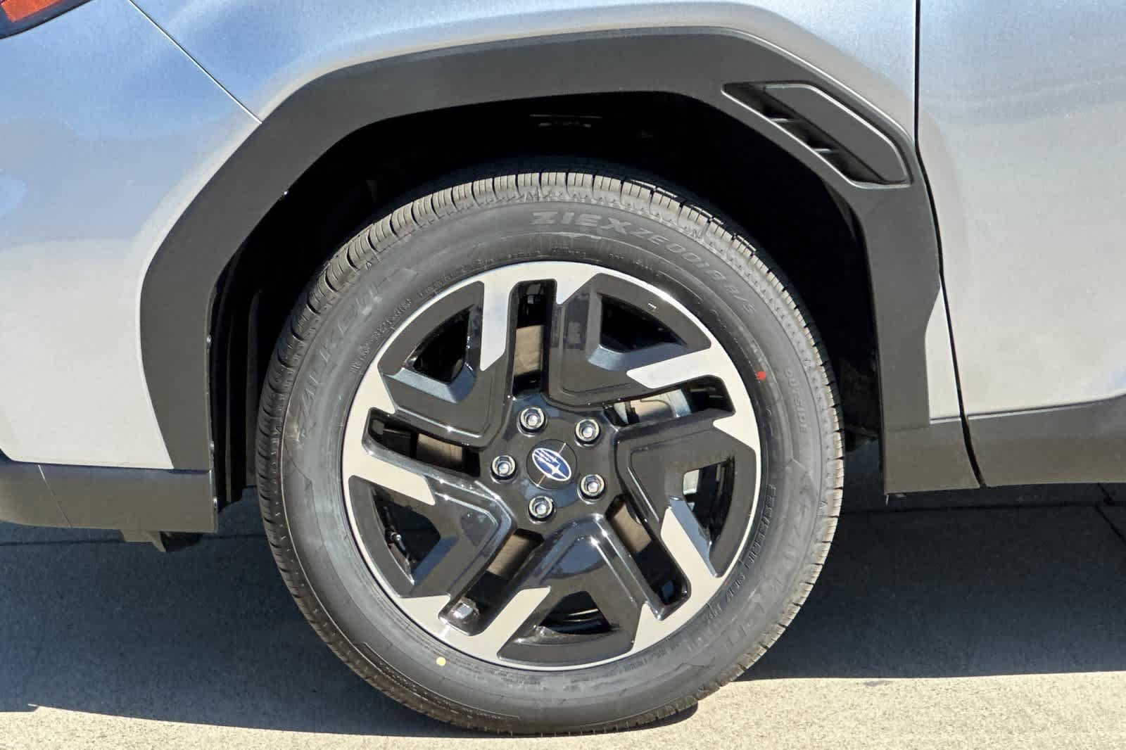 New 2026 Subaru Forester Premium AWD/4WD image 33