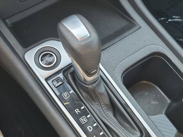 Used 2023 Nissan Sentra SV FWD image 12