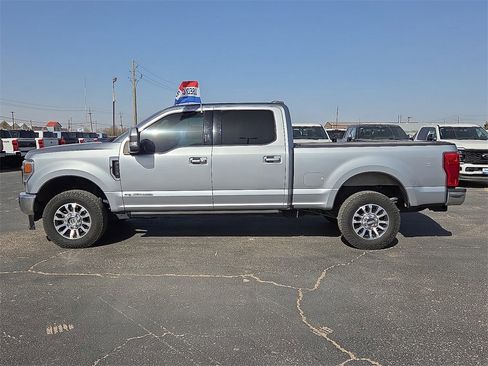 Certified 2022 Ford F250 Lariat w/ Lariat Ultimate Package image 2