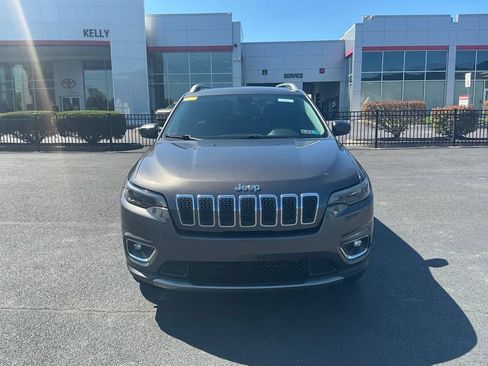 Used 2019 Jeep Cherokee Limited AWD/4WD image 2