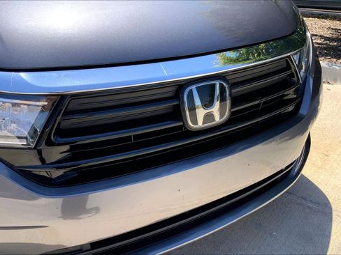 Used 2024 Honda Odyssey Touring image 32