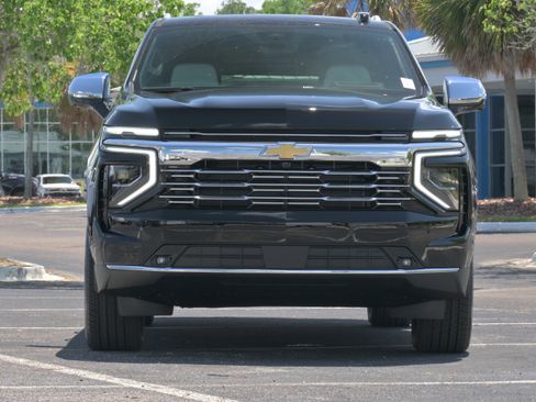 New 2026 Chevrolet Suburban Premier AWD/4WD image 38