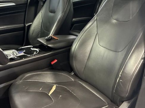 Used 2014 Ford Fusion Titanium FWD image 11
