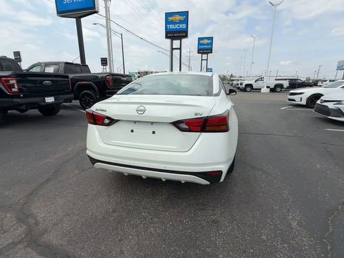 Used 2023 Nissan Altima 2.5 SV FWD image 7