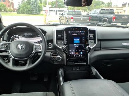 Used 2025 RAM 1500 Big Horn AWD/4WD image 18