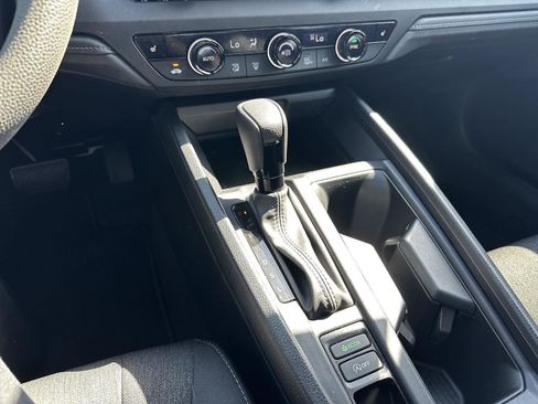 Certified 2023 Honda Accord EX image 17