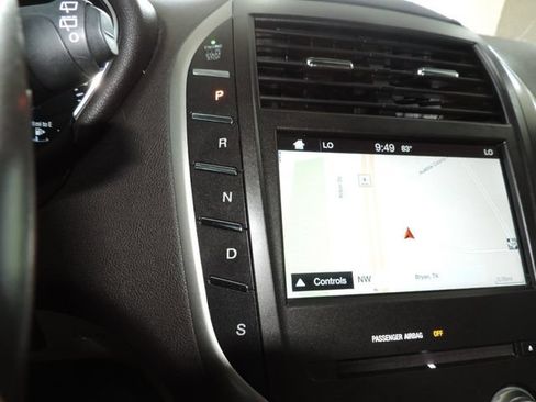 Used 2016 Lincoln MKC Reserve w/ Lincoln MKC Climate Package AWD/4WD image 27