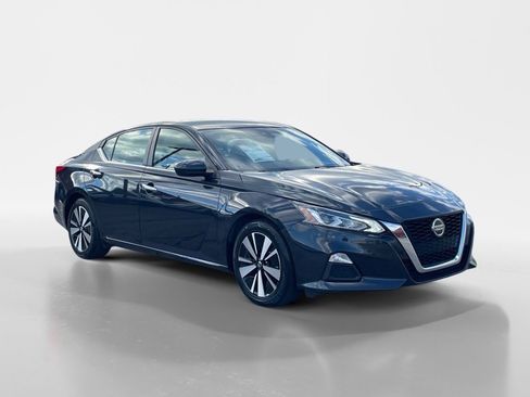 Used 2022 Nissan Altima 2.5 SV image 8