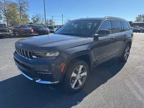 New 2025 Jeep Grand Cherokee L Limited w/ Luxury Tech Group II image 5