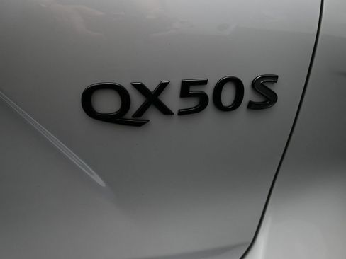 New 2025 INFINITI QX50 Sport image 11