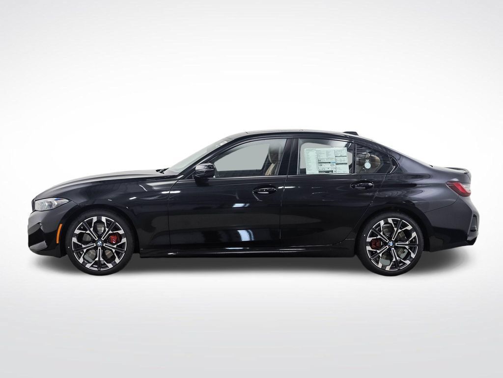 Used 2026 BMW 330i xDrive Sedan w/ M Sport Package AWD/4WD image 2