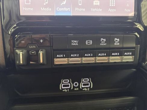 New 2026 RAM 3500 Laramie AWD/4WD image 41