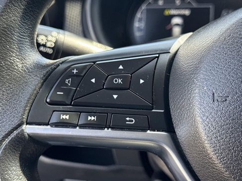 Used 2024 Nissan Kicks SV image 27