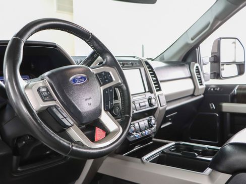 Used 2020 Ford F250 Lariat w/ Lariat Value Package image 24