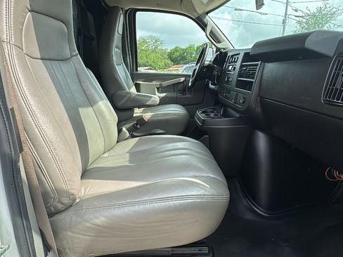 Used 2021 Chevrolet Express 2500 w/ Driver Convenience Package RWD image 22