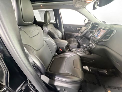 Used 2022 Jeep Cherokee Latitude Lux w/ Sun & Sound Group image 27