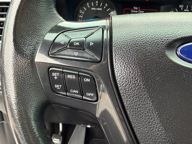 Used 2017 Ford Explorer XLT FWD image 33