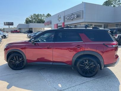 Used 2023 Nissan Pathfinder SL w/ SL Premium Package