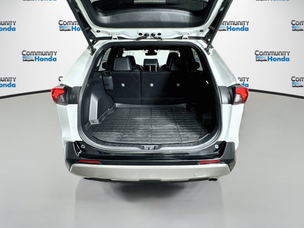 Used 2024 Toyota RAV4 XSE AWD/4WD image 36