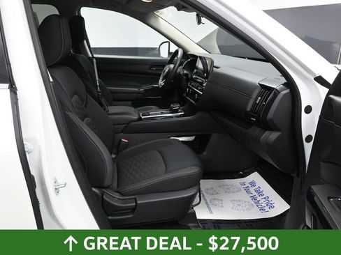 Used 2024 Nissan Pathfinder SV AWD/4WD image 20