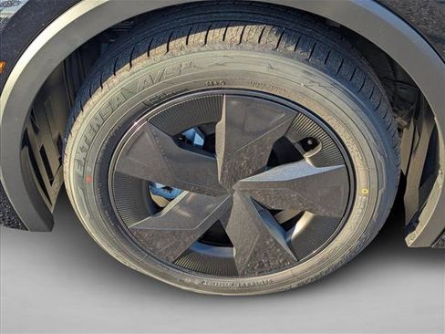 New 2026 Toyota Prius Plug-In Hybrid image 9