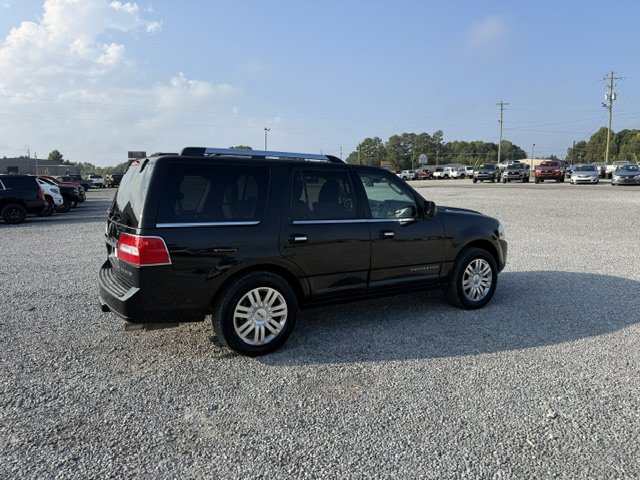 Used 2014 Lincoln Navigator 2WD image 4