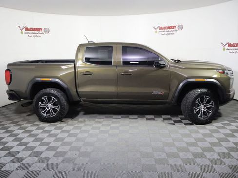 Used 2023 GMC Canyon AT4 w/ AT4 Premium Package AWD/4WD image 3