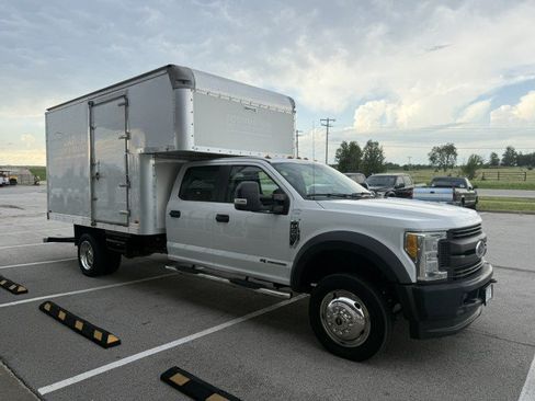Used 2017 Ford F550 4x4 Crew Cab Super Duty image 4