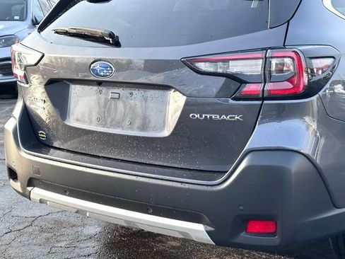 Used 2025 Subaru Outback Limited image 10
