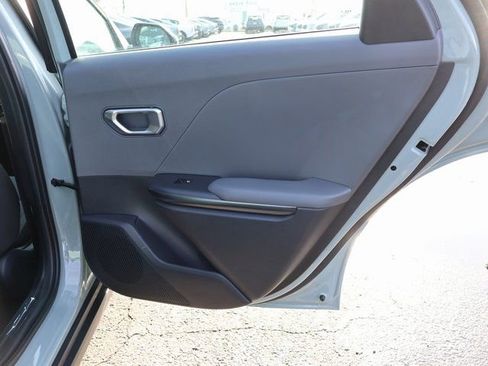 New 2025 Kia K4 LXS image 12