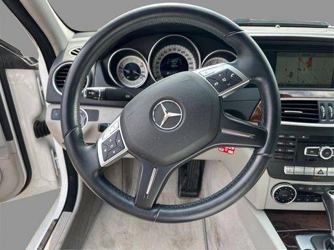 Used 2014 Mercedes-Benz C 300 4MATIC Sedan image 28