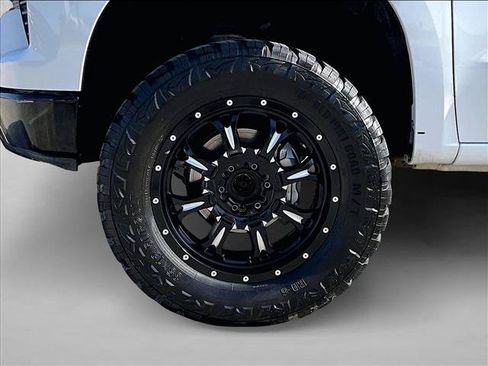 Used 2023 Chevrolet Silverado 1500 LT Trail Boss AWD/4WD image 10