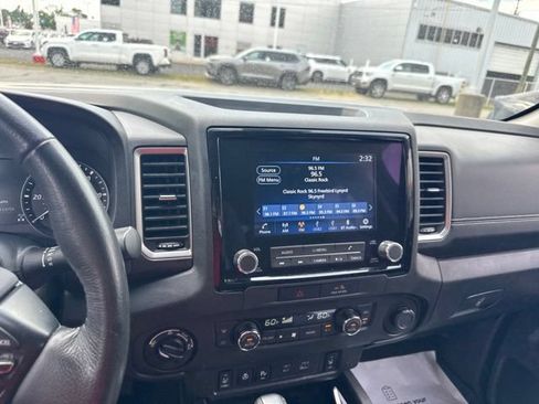 Used 2023 Nissan Frontier SV w/ Technology Package AWD/4WD image 18