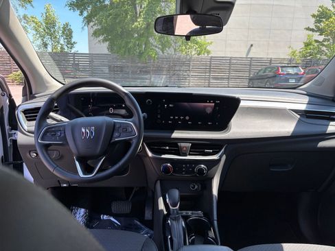 Used 2025 Buick Encore GX Preferred FWD image 33