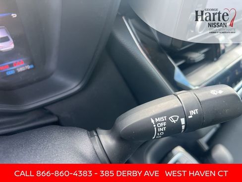 Used 2022 Toyota Corolla LE image 42