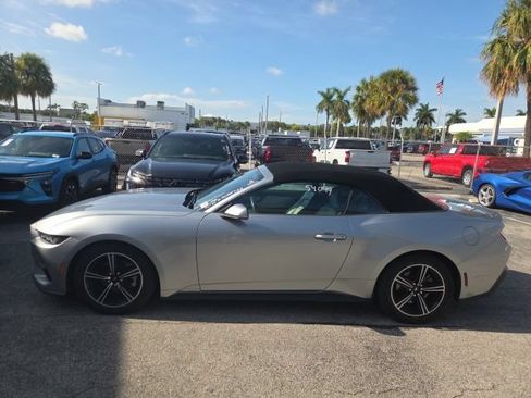 Used 2024 Ford Mustang Premium RWD image 3