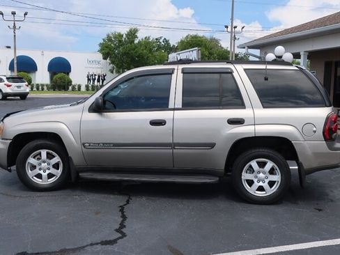 Used 2002 Chevrolet TrailBlazer LT image 8