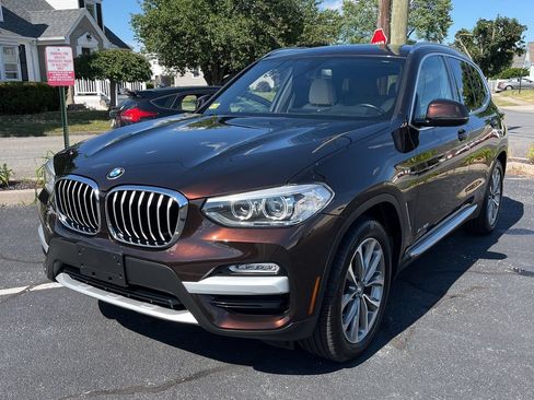 Used 2018 BMW X3 xDrive30i AWD/4WD image 2