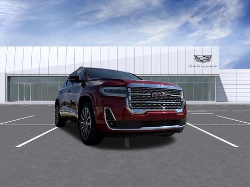 Used 2021 GMC Acadia Denali w/ Denali Technology Package FWD image 8