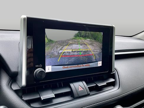 Certified 2023 Toyota RAV4 LE AWD/4WD image 27