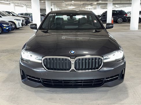 Used 2021 BMW 540i w/ Premium Package image 3