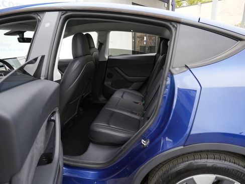 Used 2020 Tesla Model Y Performance image 26