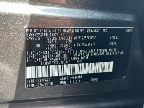 Used 2025 Toyota RAV4 XLE AWD/4WD image 26
