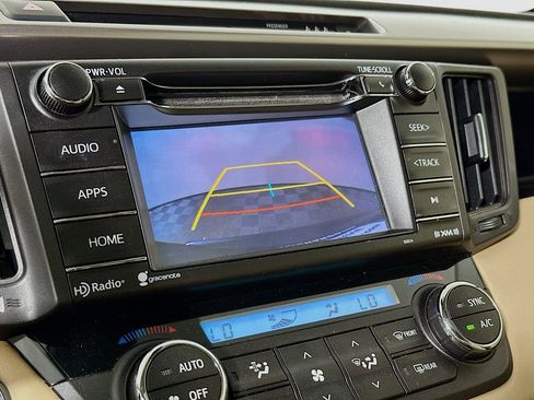 Used 2018 Toyota RAV4 XLE FWD image 23