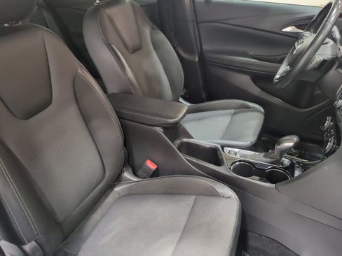 Used 2022 Buick Encore GX Preferred w/ Cold Weather Comfort Package AWD/4WD image 10