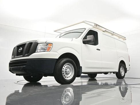 Used 2021 Nissan NV 2500 S RWD image 35