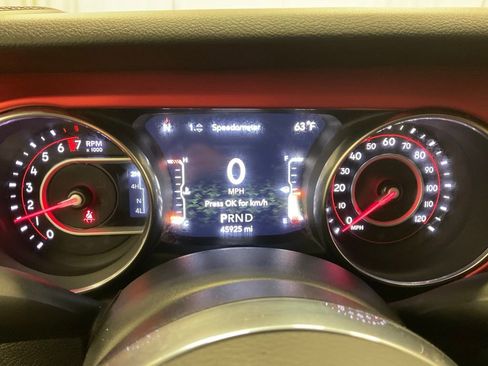 Used 2019 Jeep Wrangler Unlimited Rubicon image 2