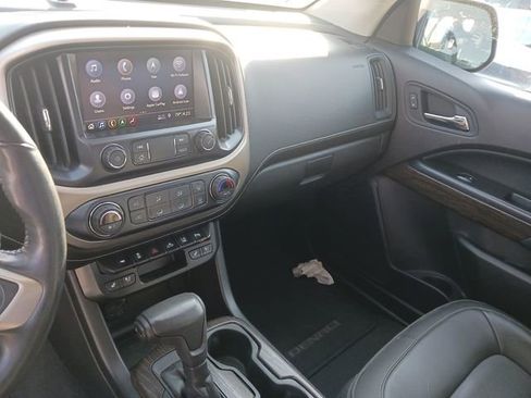 Used 2019 GMC Canyon Denali image 5