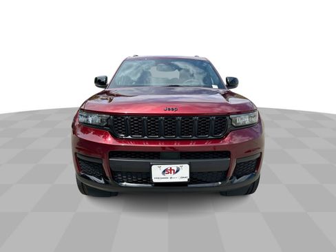 Used 2023 Jeep Grand Cherokee L Laredo AWD/4WD image 3